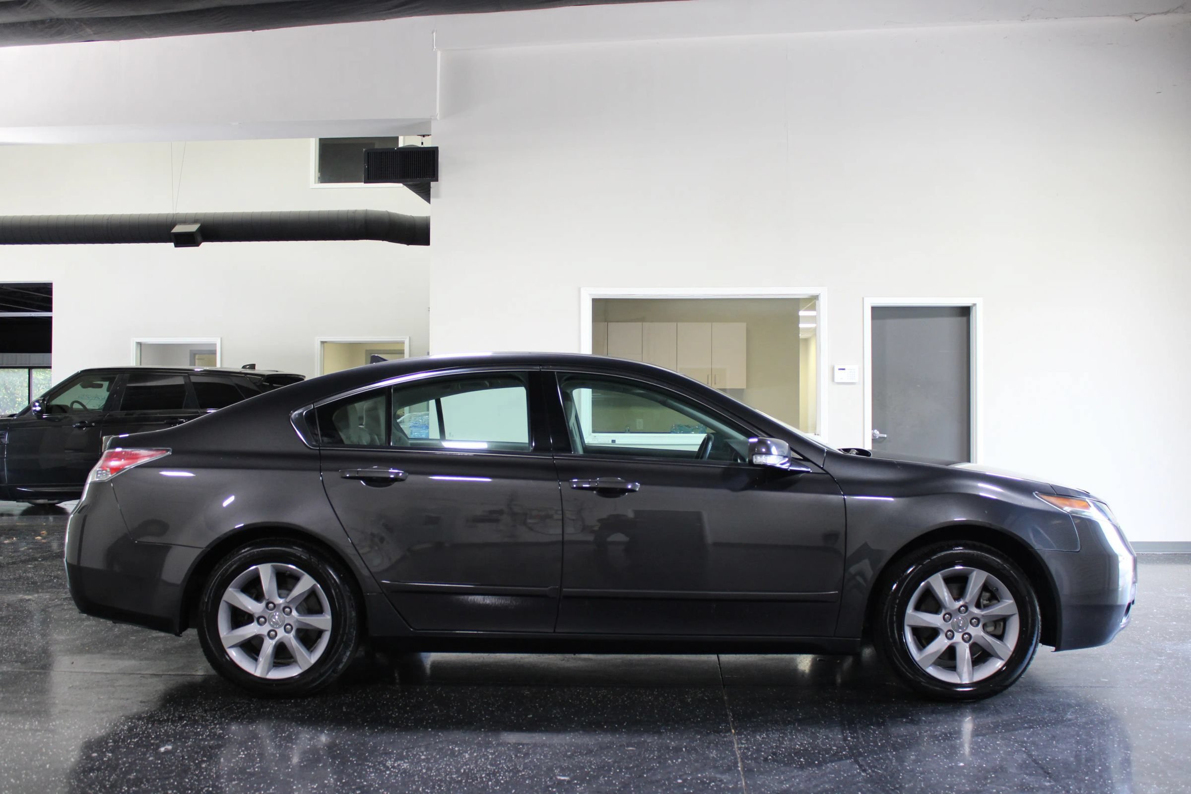 Used 2014 Acura TL w/ Technology Package FWD image 3