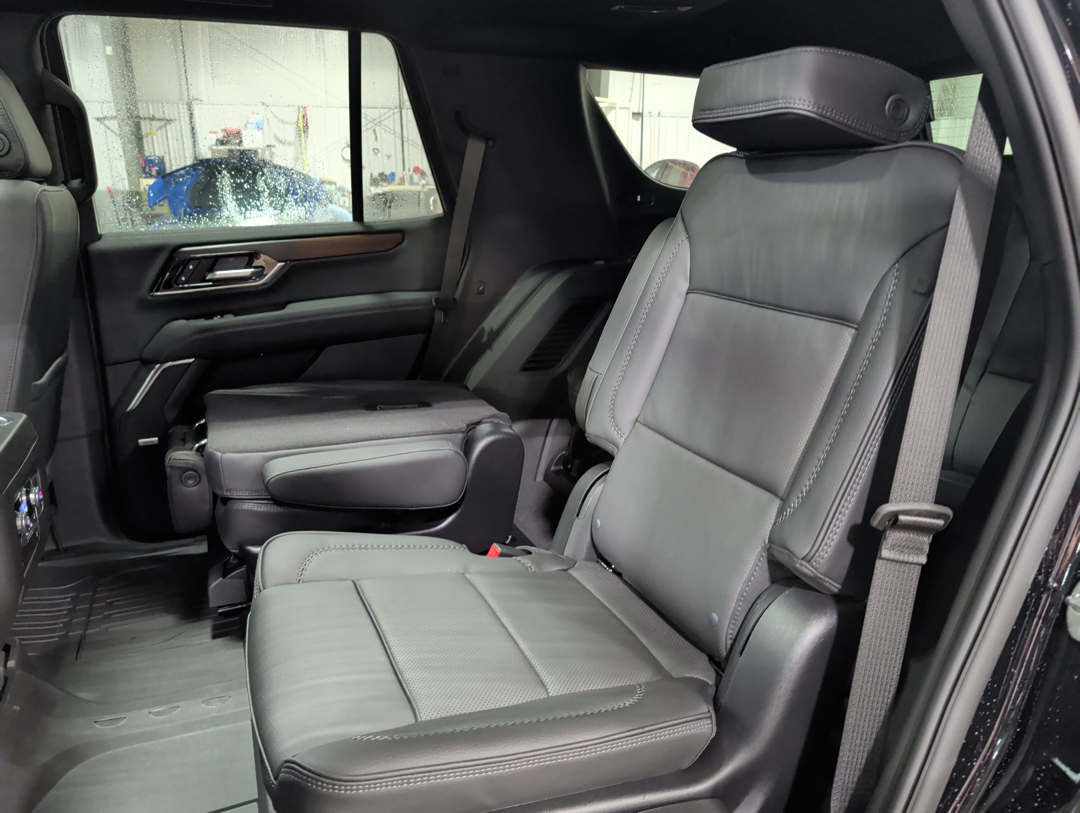 Used 2026 GMC Yukon Denali w/ Sun & Power Step Package image 8