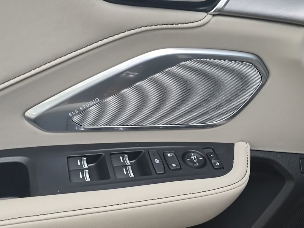 Certified 2025 Acura RDX SH-AWD w/ Technology Package image 14