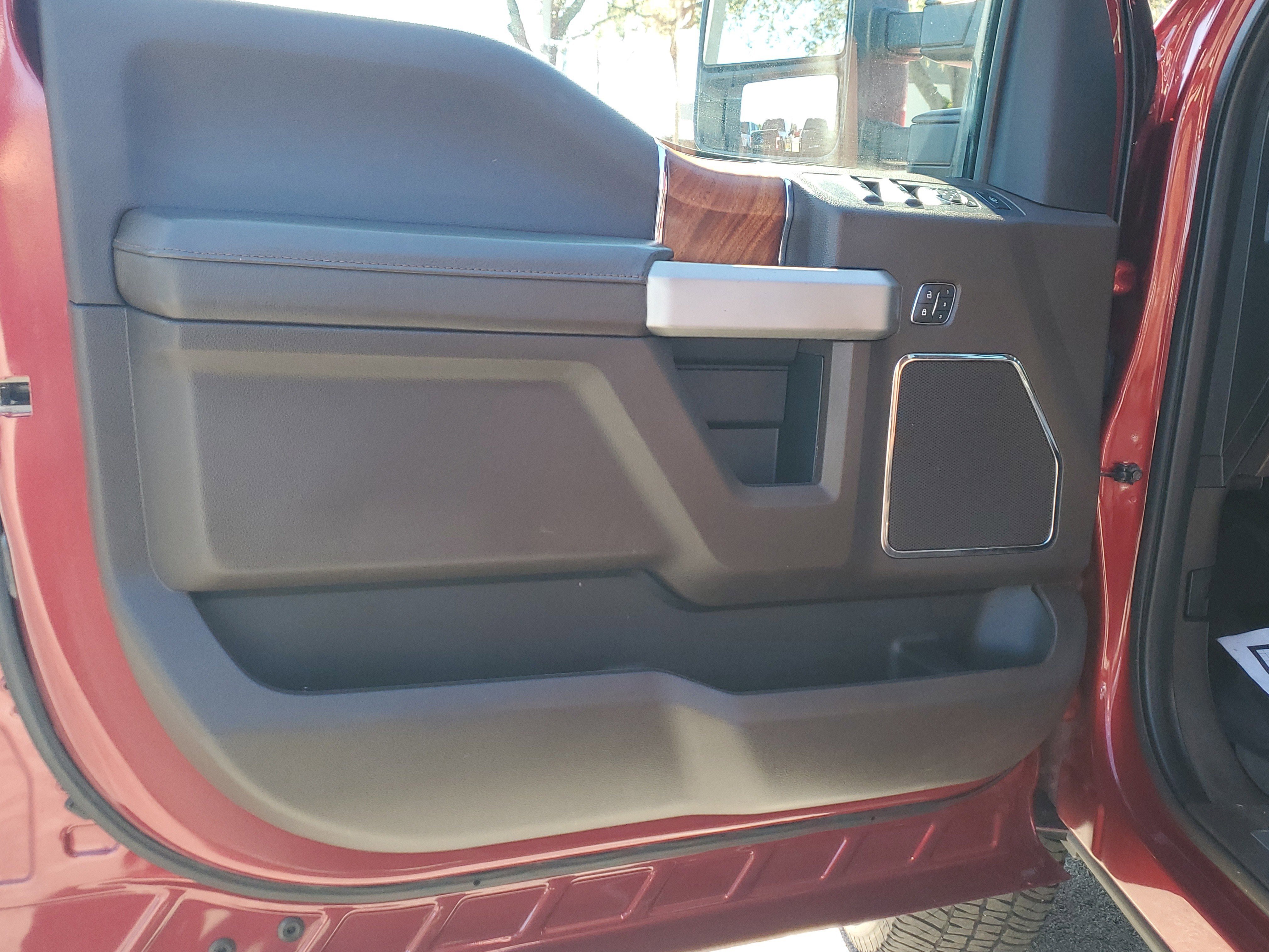 Used 2019 Ford F250 King Ranch w/ King Ranch Ultimate Package image 17