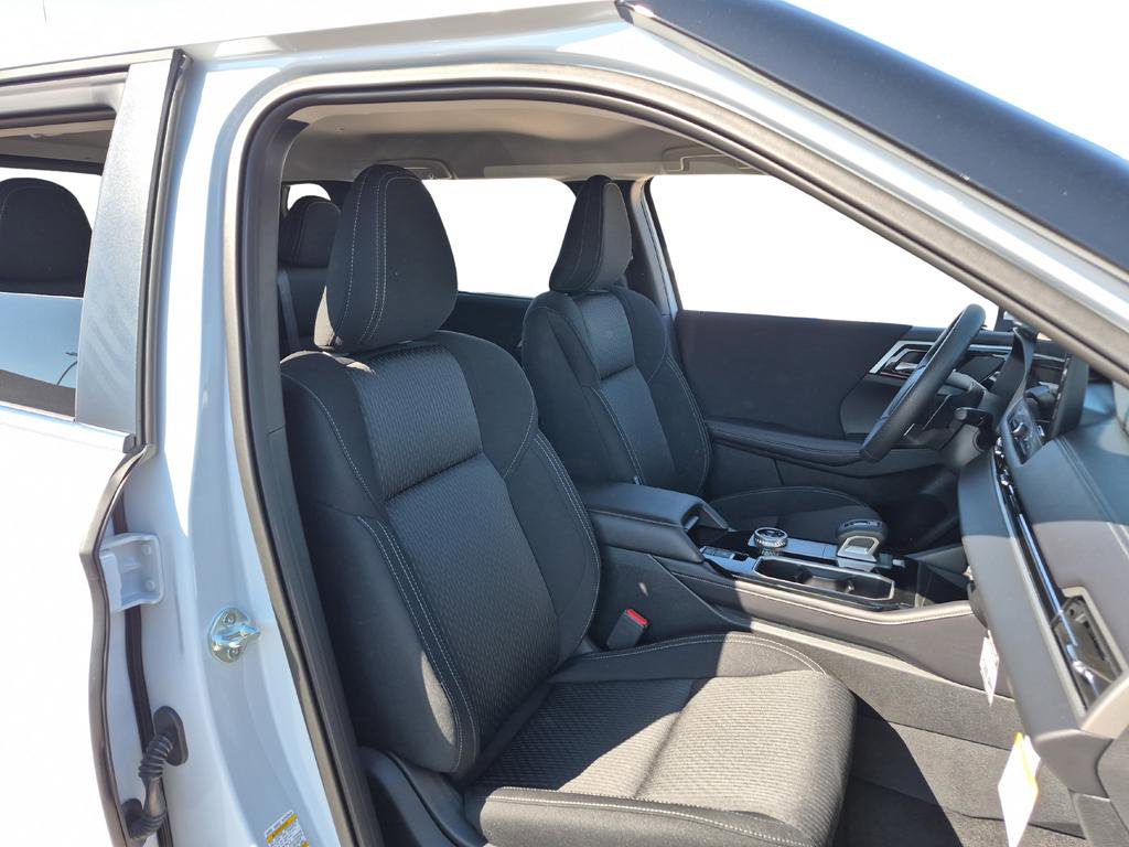 New 2026 Mitsubishi Outlander ES FWD image 29