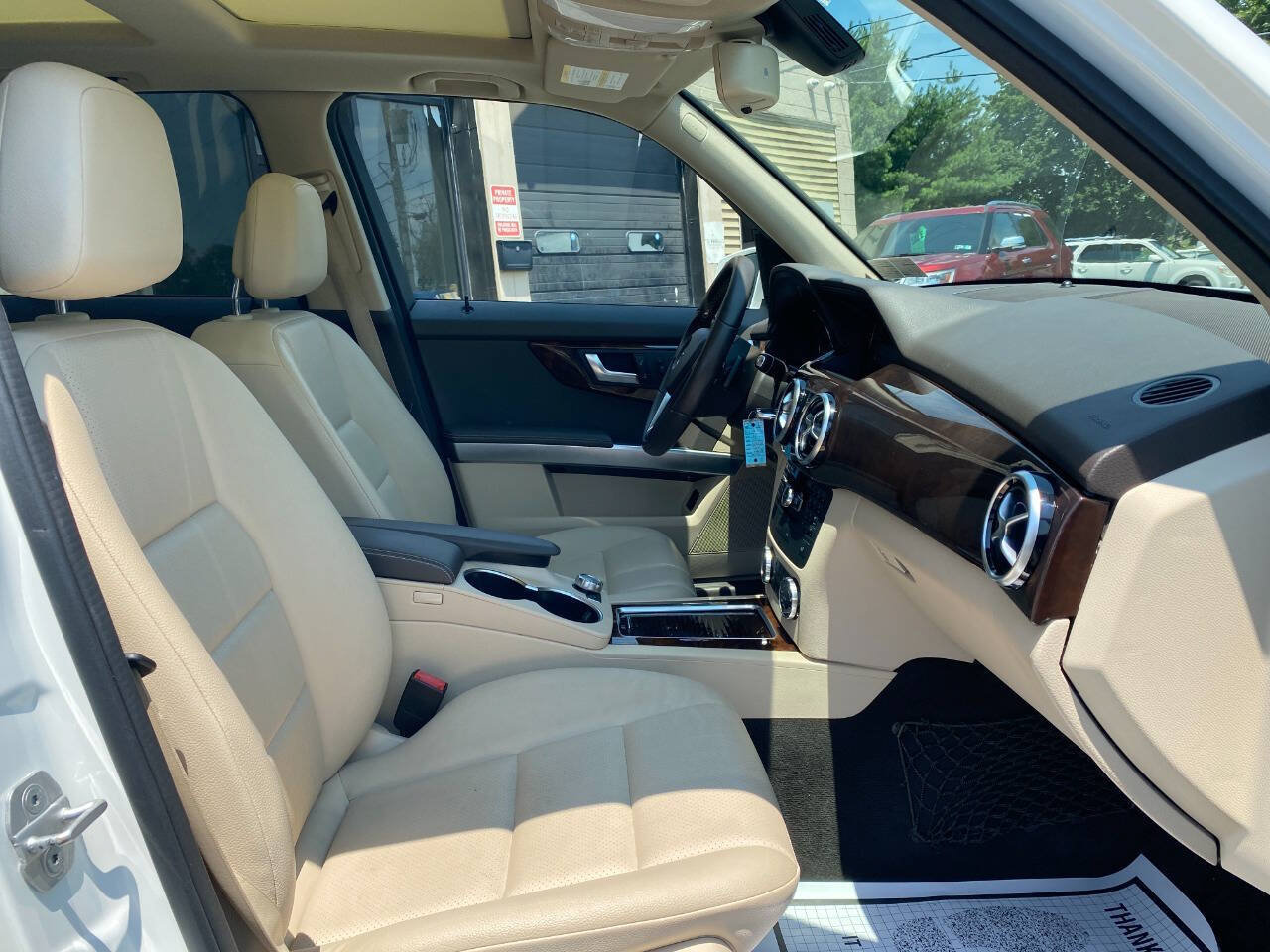 Used 2015 Mercedes-Benz GLK 350 4MATIC image 30