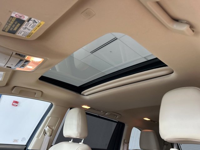 Used 2019 Toyota Highlander XLE image 14