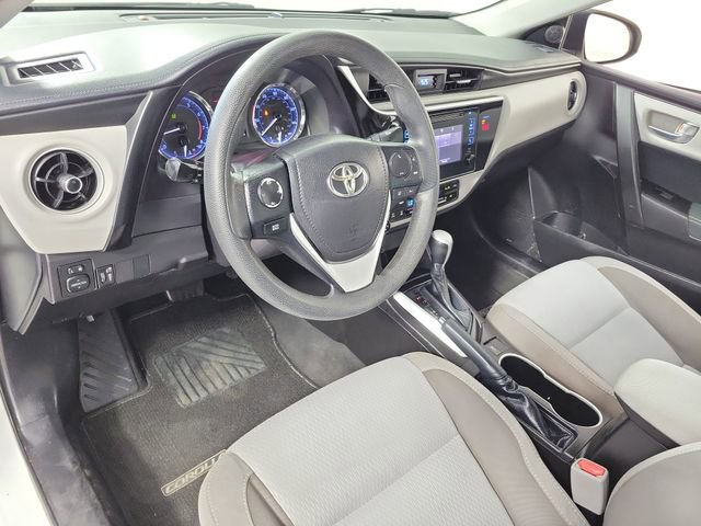 Used 2018 Toyota Corolla LE FWD image 18