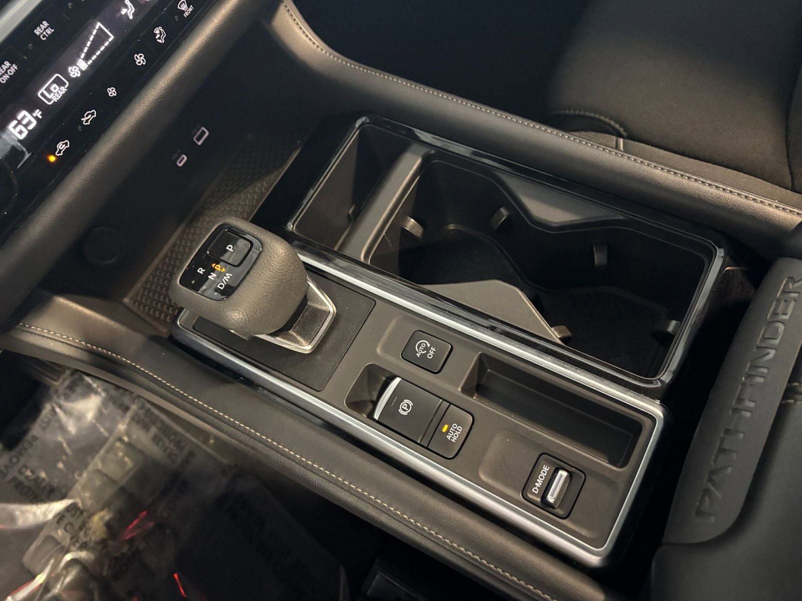 Used 2025 Nissan Pathfinder SV image 49