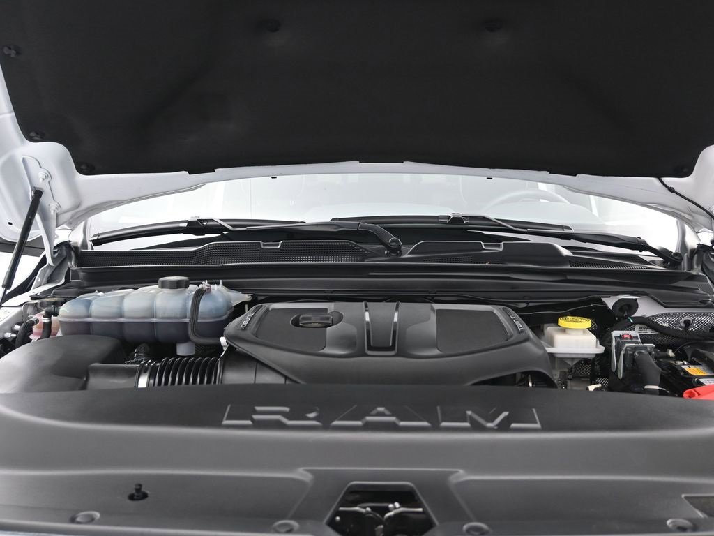 Used 2025 RAM 1500 Laramie image 27