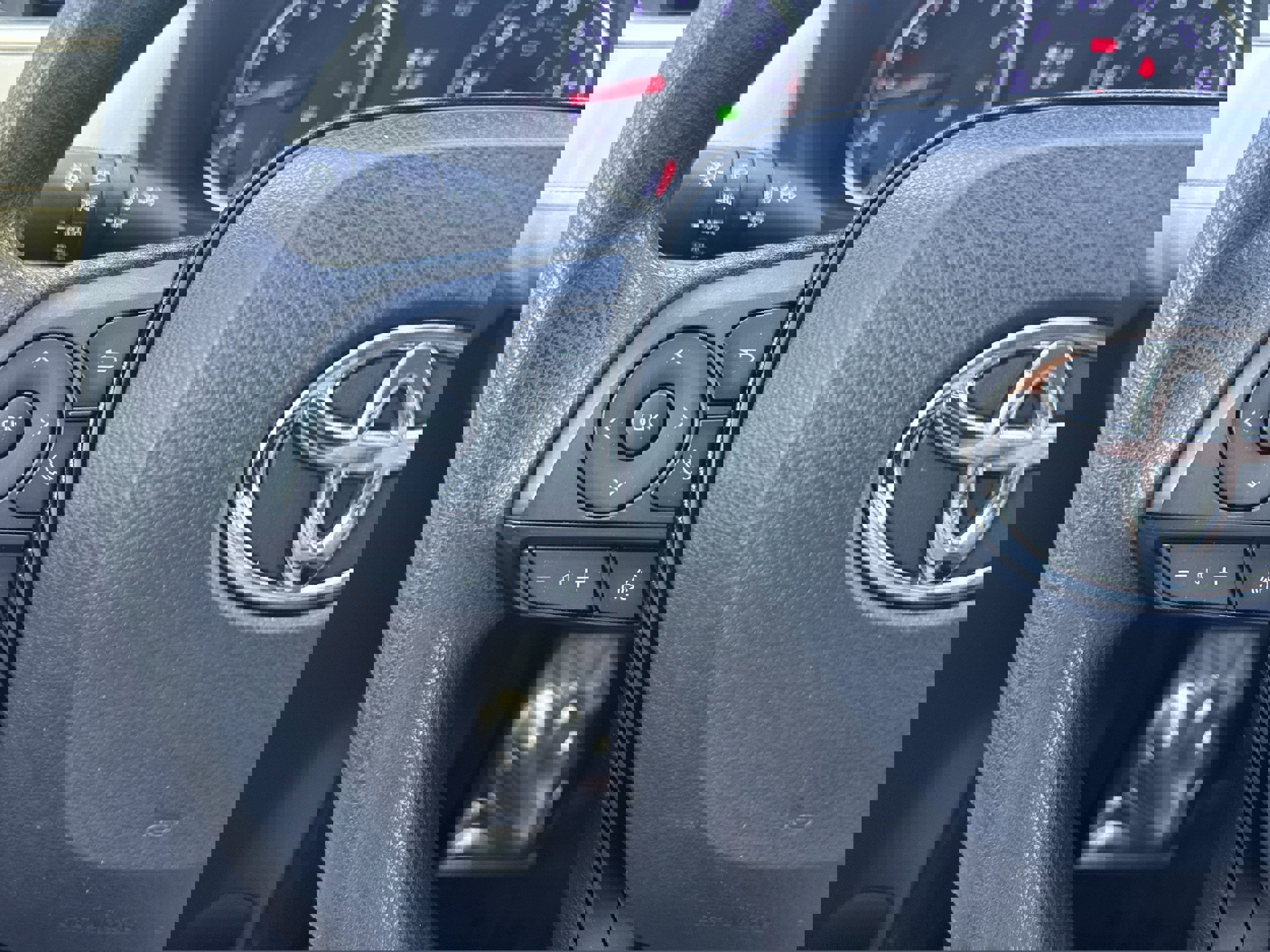 Used 2019 Toyota RAV4 XLE image 17