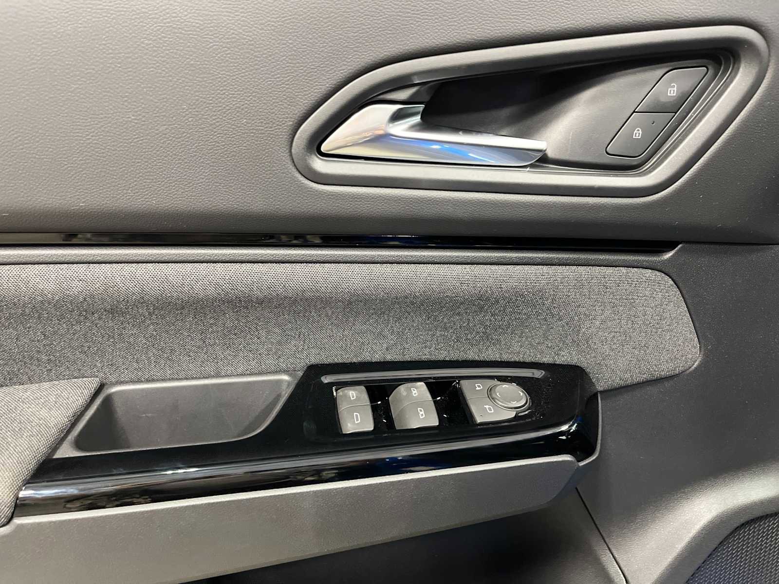 New 2025 Honda Prologue EX image 14