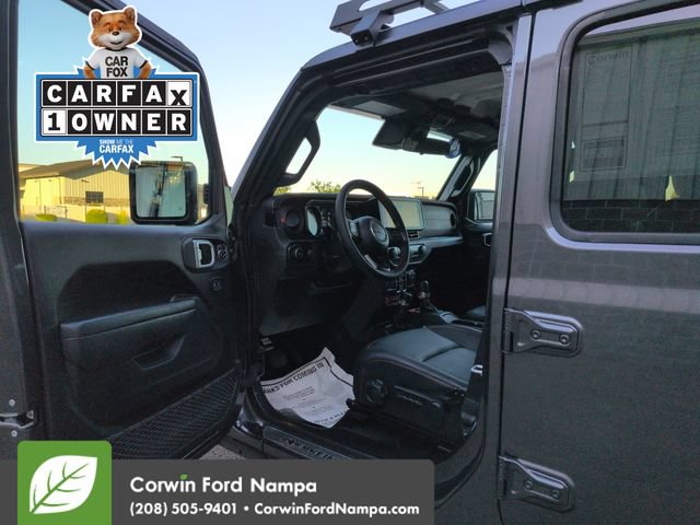 Used 2024 Jeep Wrangler Unlimited Rubicon AWD/4WD image 9