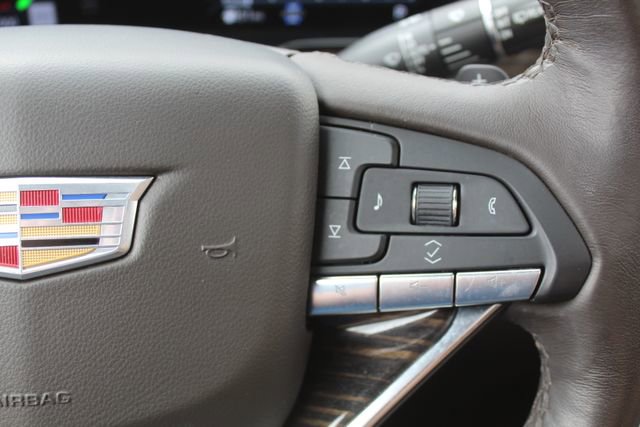 Used 2022 Cadillac Escalade Premium Luxury w/ LPO, Floor Liner Package AWD/4WD image 25