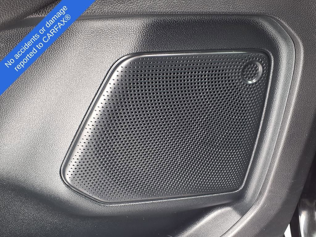 Used 2020 Ford Escape SE image 18