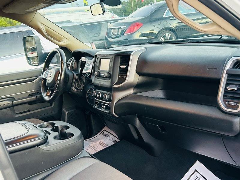 Used 2020 RAM 3500 Big Horn AWD/4WD image 13