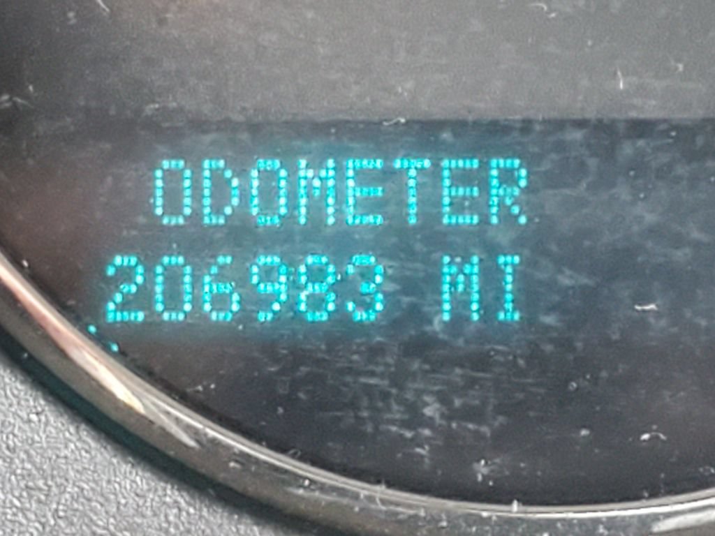 Used 2011 Chevrolet Avalanche LS RWD image 17