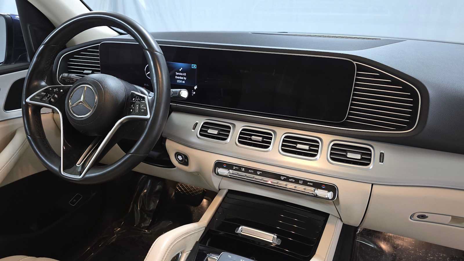 Certified 2024 Mercedes-Benz GLE 450 4MATIC image 11