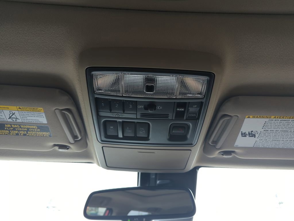 Used 2022 Toyota 4Runner Limited AWD/4WD image 27