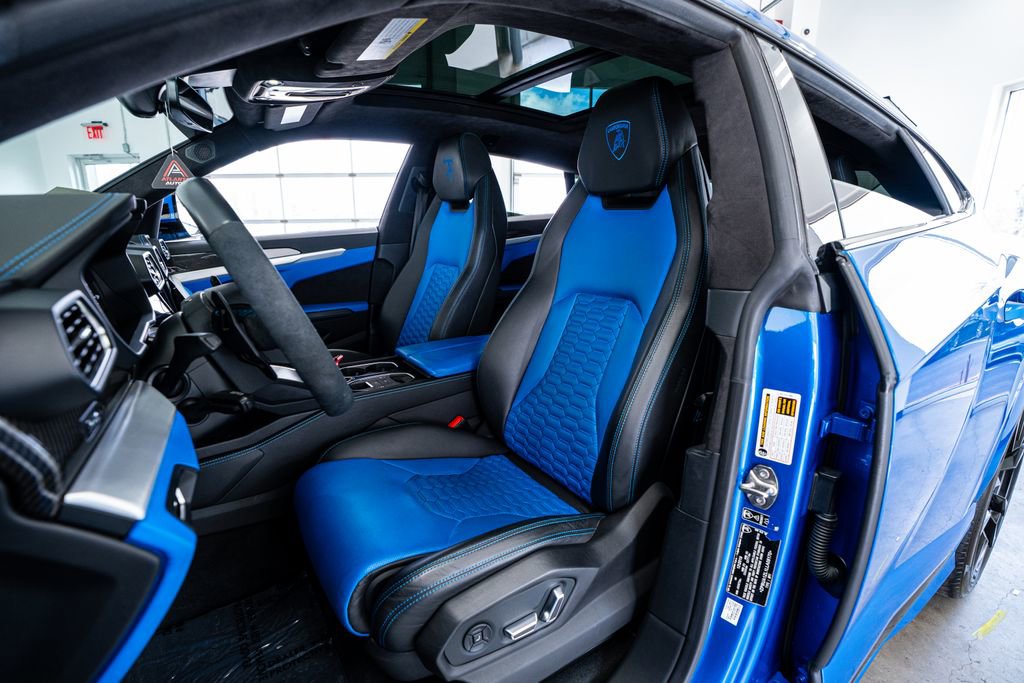 Used 2020 Lamborghini Urus image 41