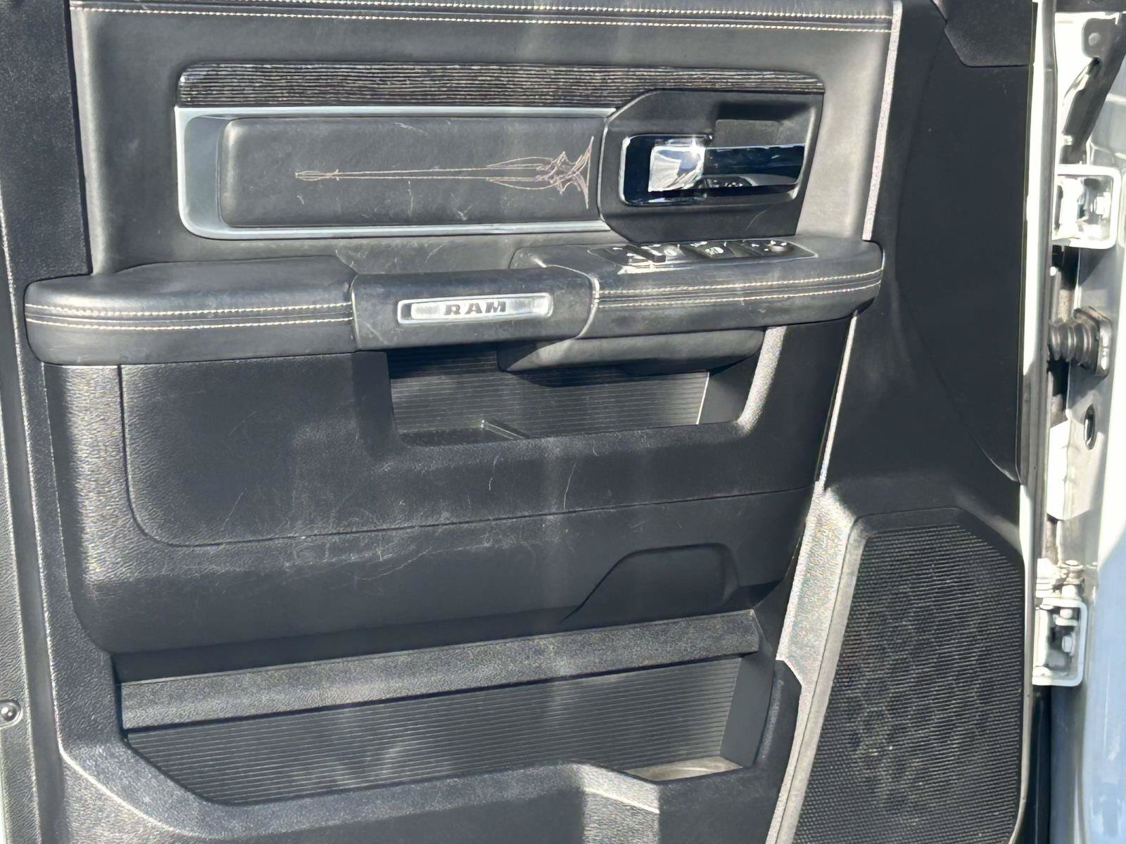 Used 2015 RAM 1500 Limited AWD/4WD image 22