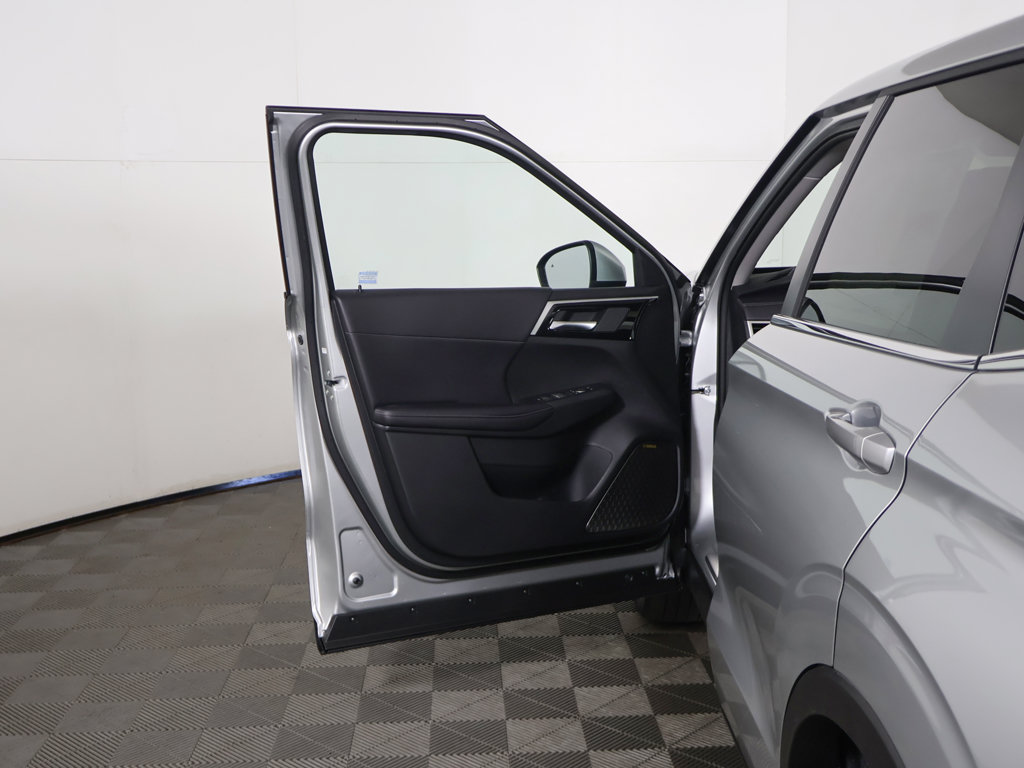 New 2027 Mitsubishi Outlander SE AWD/4WD image 24