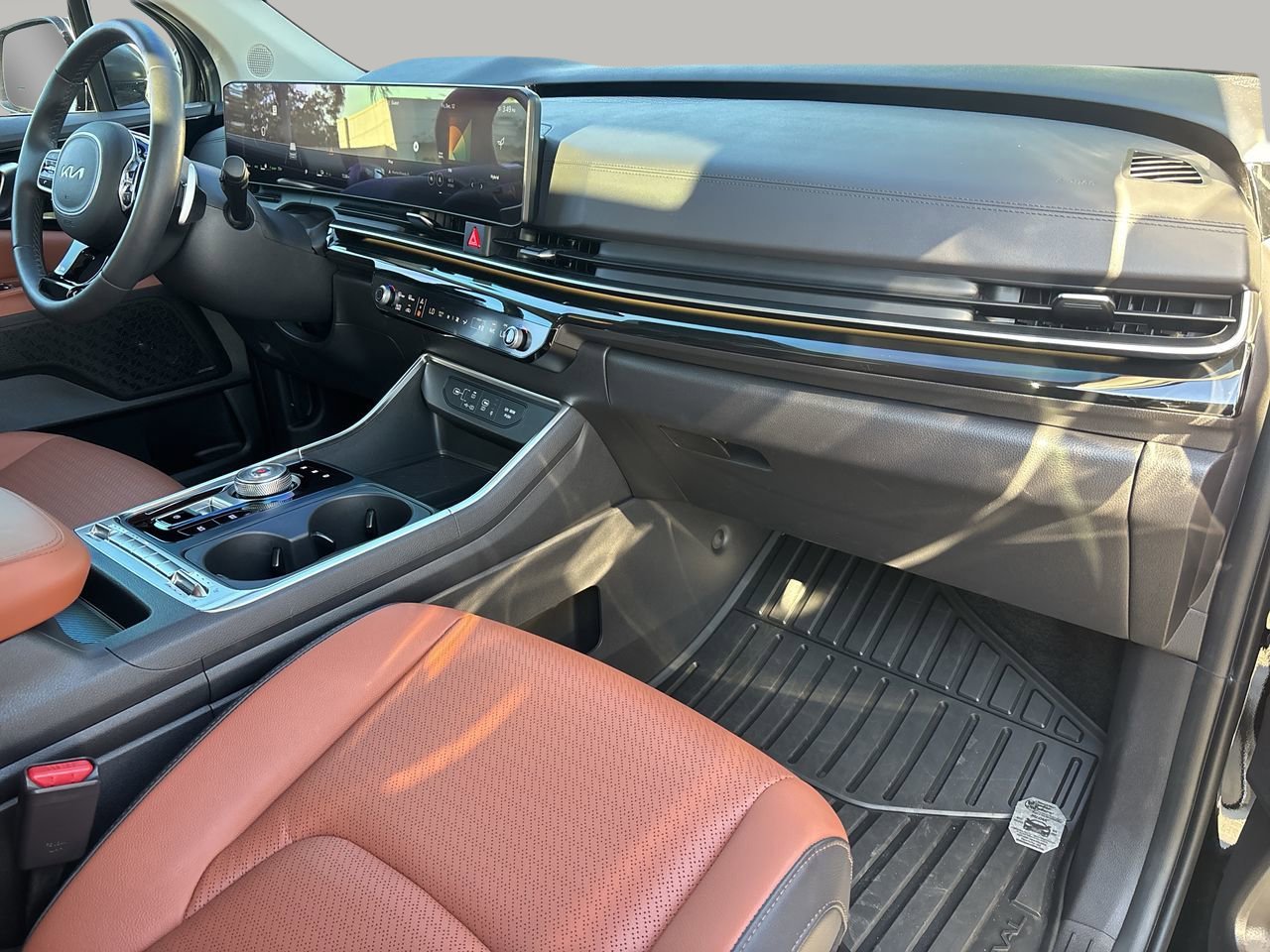 Used 2026 Kia Carnival SX Prestige image 6