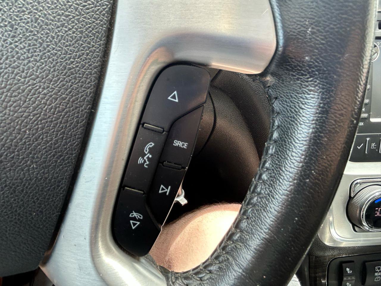 Used 2013 GMC Acadia SLT AWD/4WD image 21