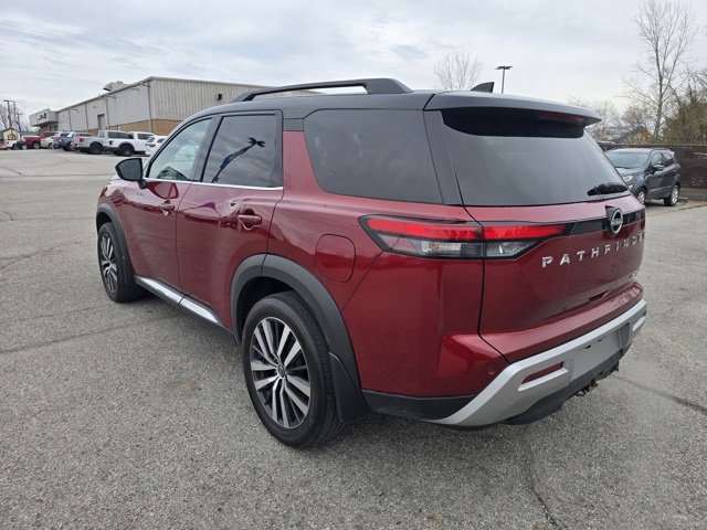 Used 2022 Nissan Pathfinder Platinum image 5