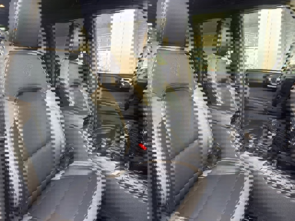 New 2025 Ford Bronco Outer Banks w/ Black Appearance Package image 35