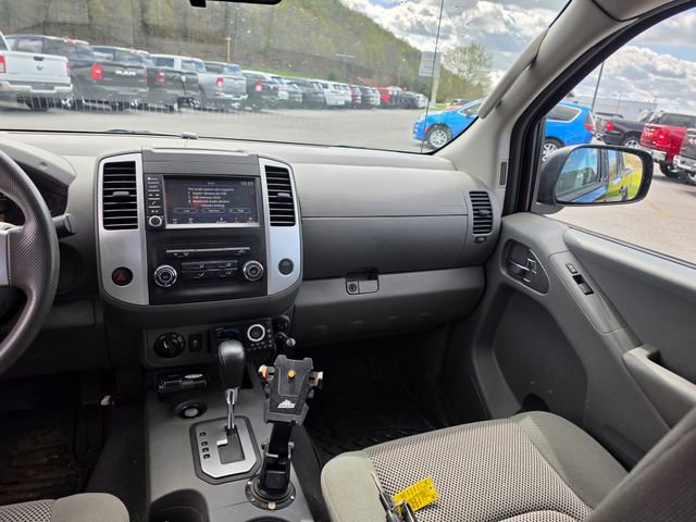 Used 2021 Nissan Frontier SV w/ SV Utility Package AWD/4WD image 12