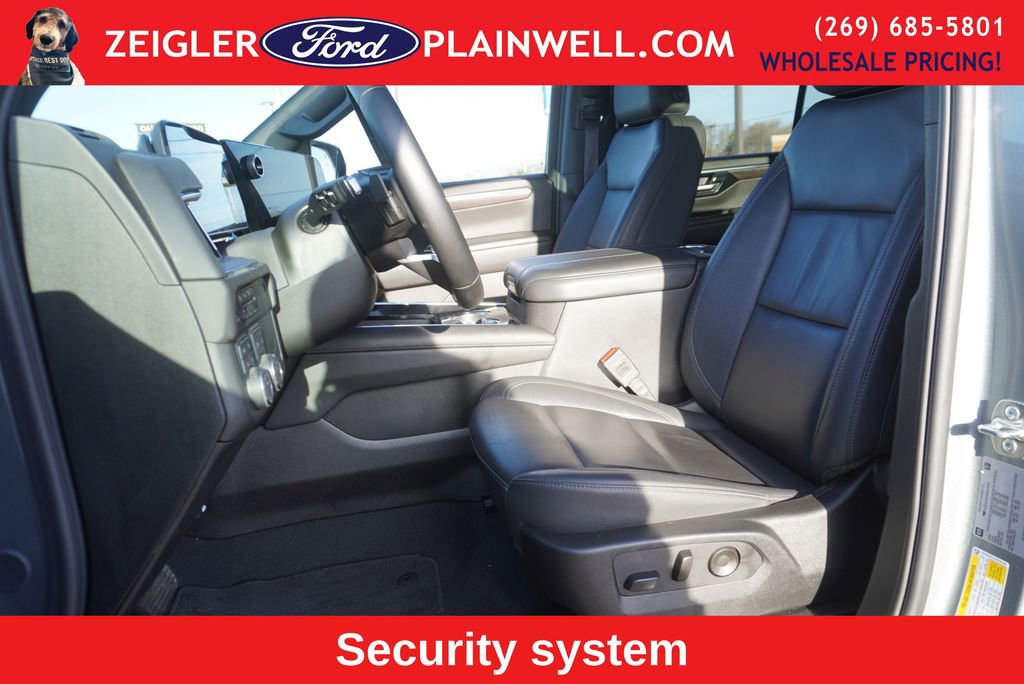Used 2025 Chevrolet Suburban Z71 image 20
