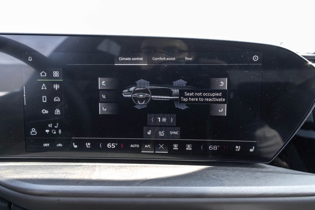 Used 2025 Audi Q5 Prestige image 19