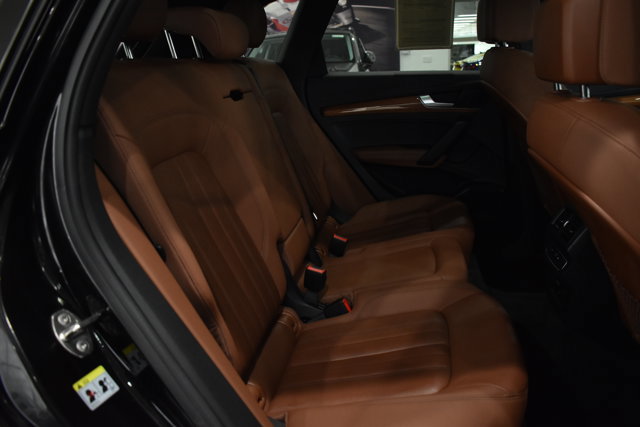 Used 2021 Audi Q5 e Premium Plus w/ Premium Plus Package image 30