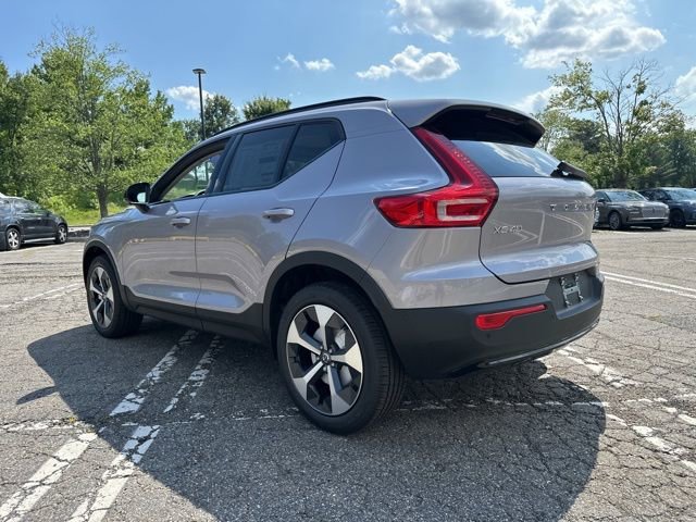 New 2026 Volvo XC40 B5 Plus w/ Protection Package Premier AWD/4WD image 5