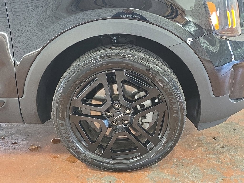 Used 2024 Kia Telluride EX X-Line image 8