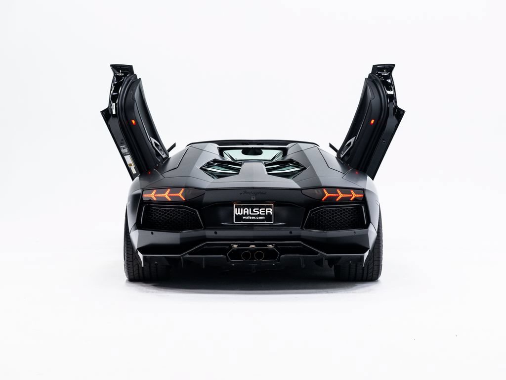 Used 2014 Lamborghini Aventador LP 700-4 AWD/4WD image 8