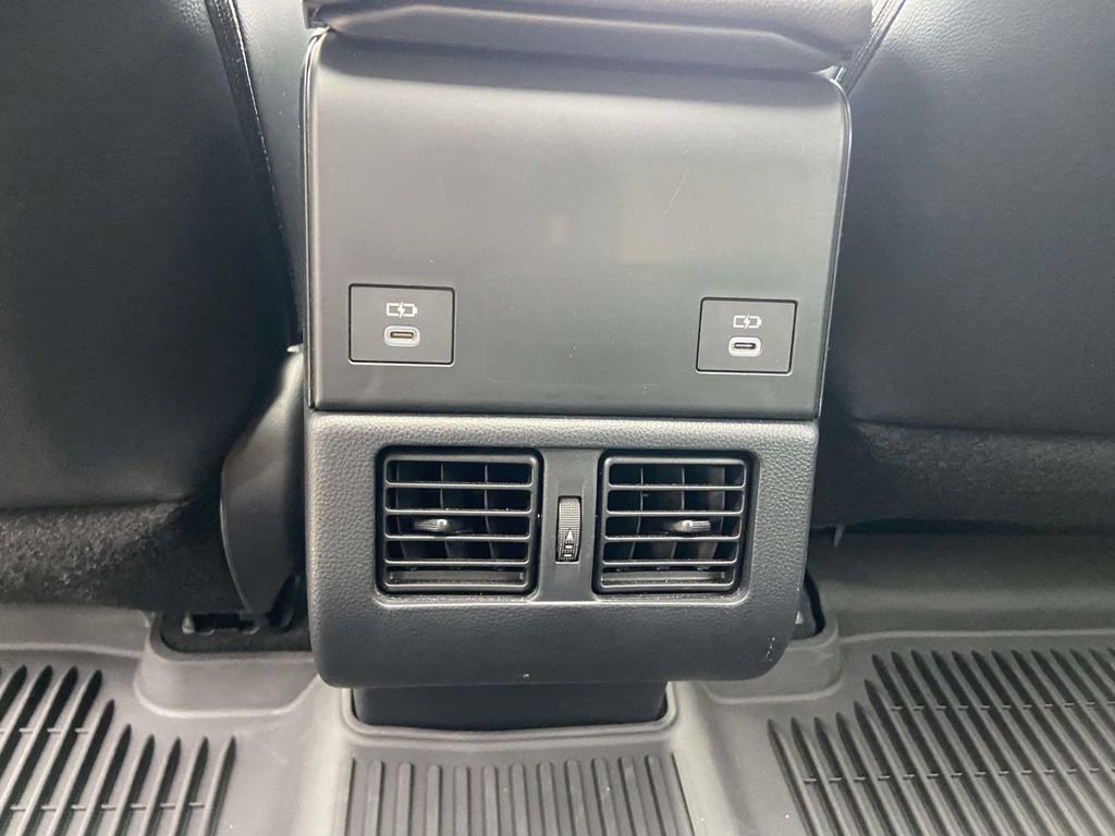 Used 2024 Toyota bZ4X AWD image 19