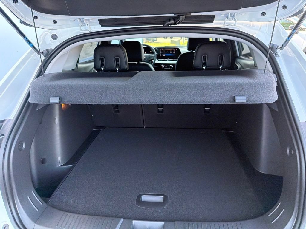 New 2026 Chevrolet Trax LT FWD image 9