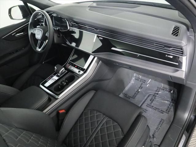 New 2025 Audi SQ7 Prestige image 17