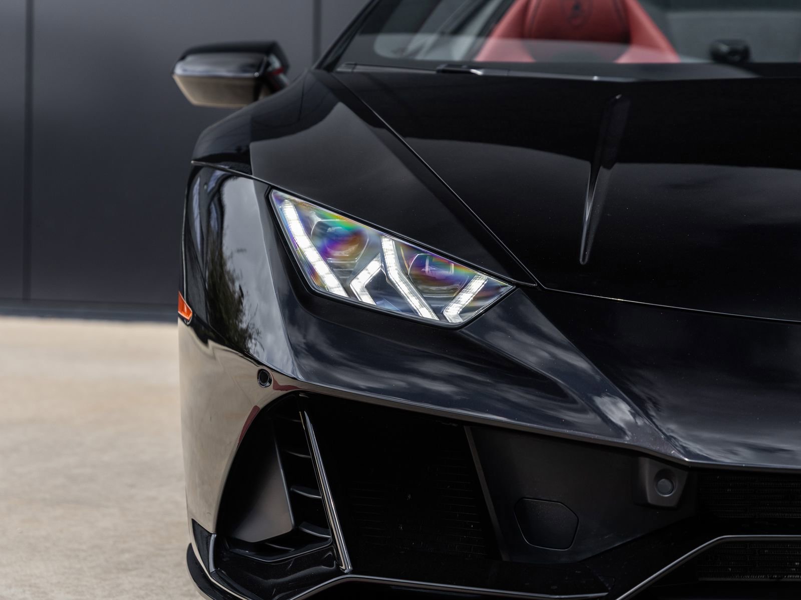 Used 2020 Lamborghini Huracan EVO image 21