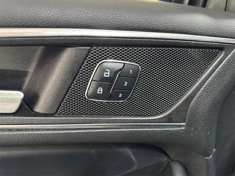 Used 2016 Ford Edge Sport w/ Technology Package image 22