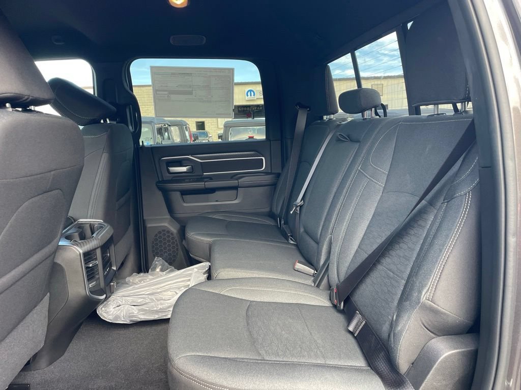 New 2026 RAM 2500 Big Horn AWD/4WD image 9