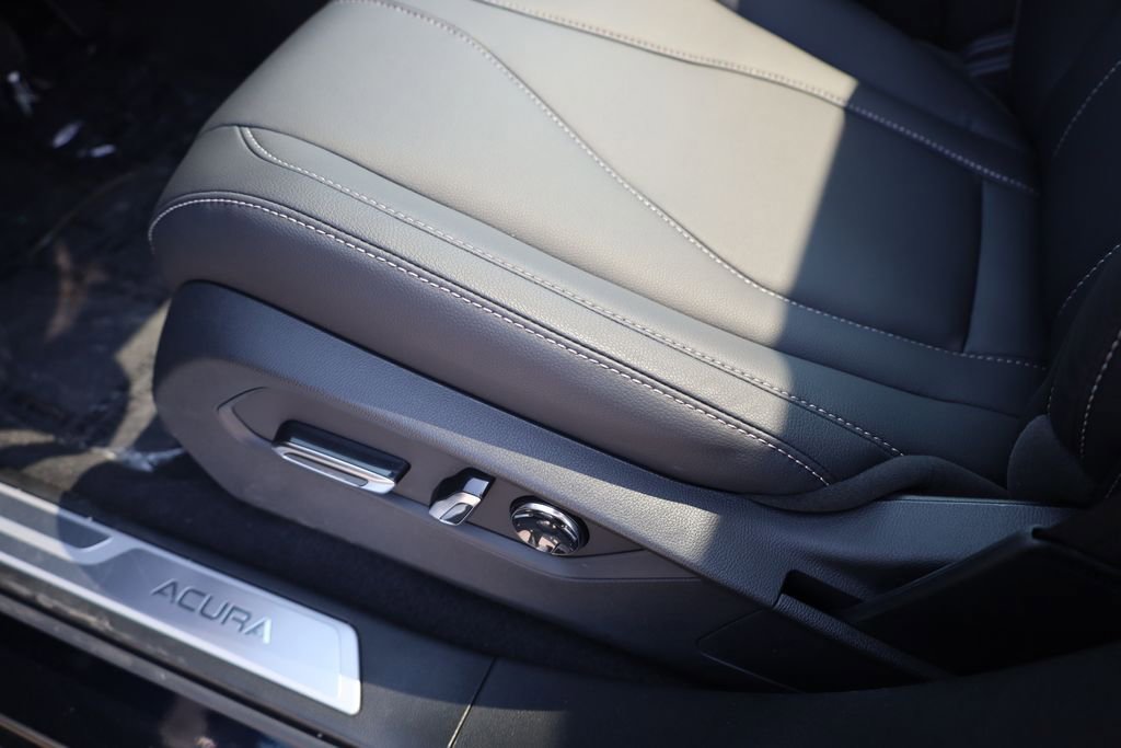 New 2025 Acura RDX SH-AWD image 13