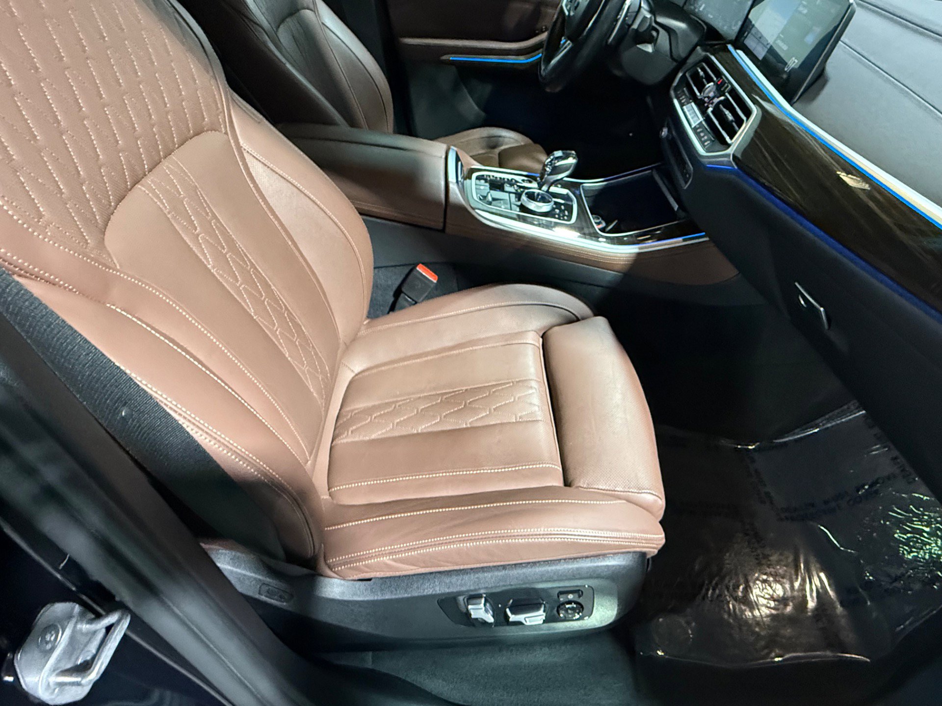 Used 2023 BMW X5 xDrive45e w/ Executive Package AWD/4WD image 54