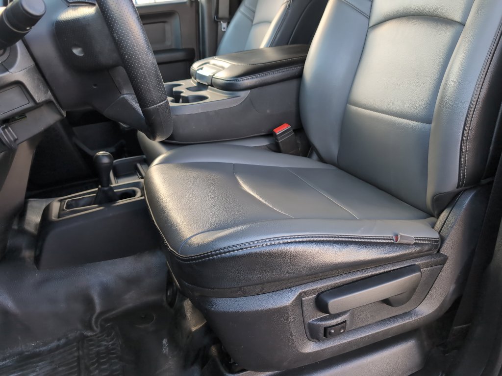 Used 2023 RAM 3500 Tradesman w/ Chrome Appearance Group image 13