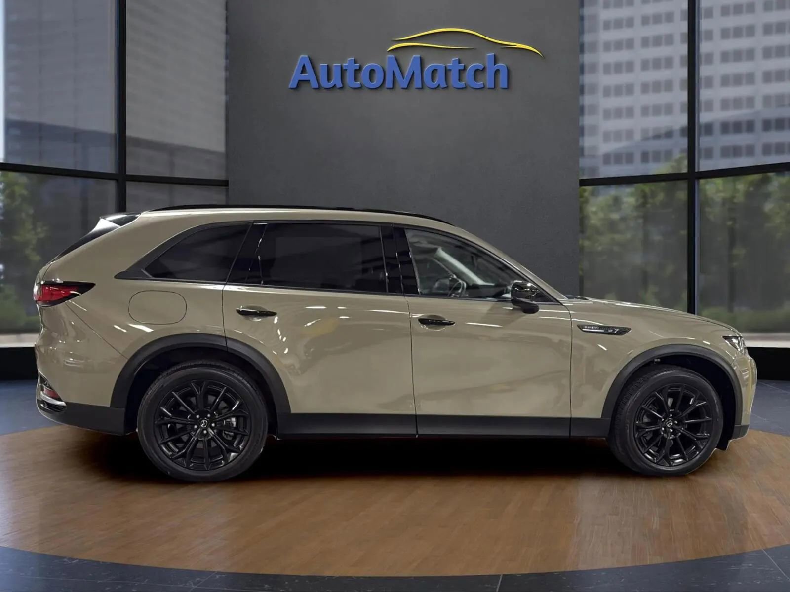 Used 2025 MAZDA CX-70 Plug-In Hybrid w/ Premium Pkg image 12