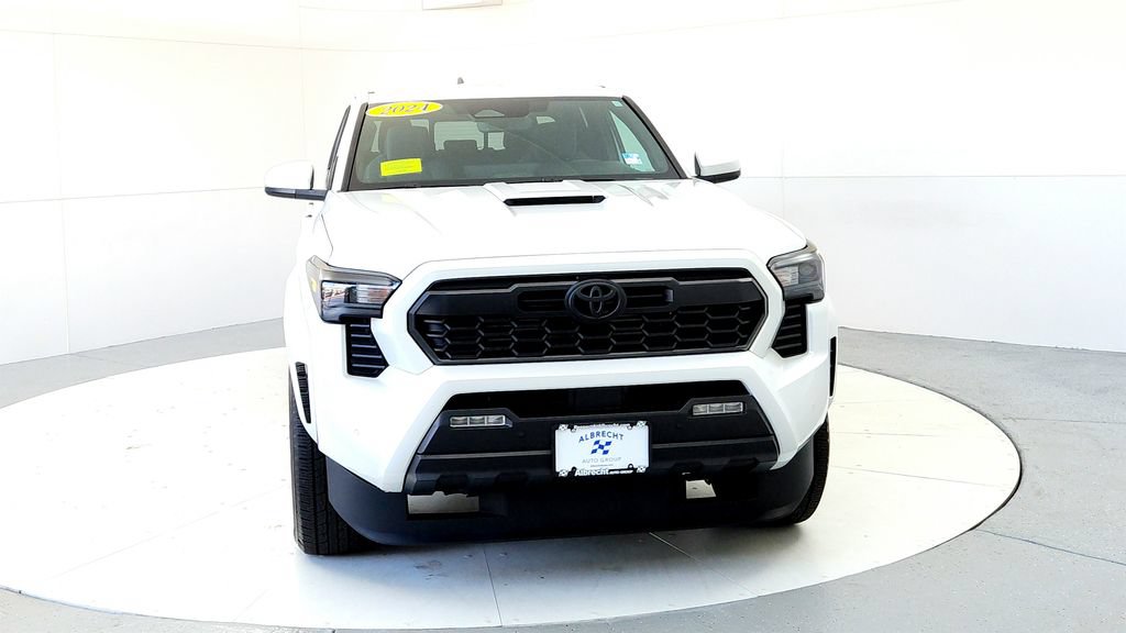 Certified 2024 Toyota Tacoma TRD Sport w/ TRD Sport Upgrade Package AWD/4WD image 8