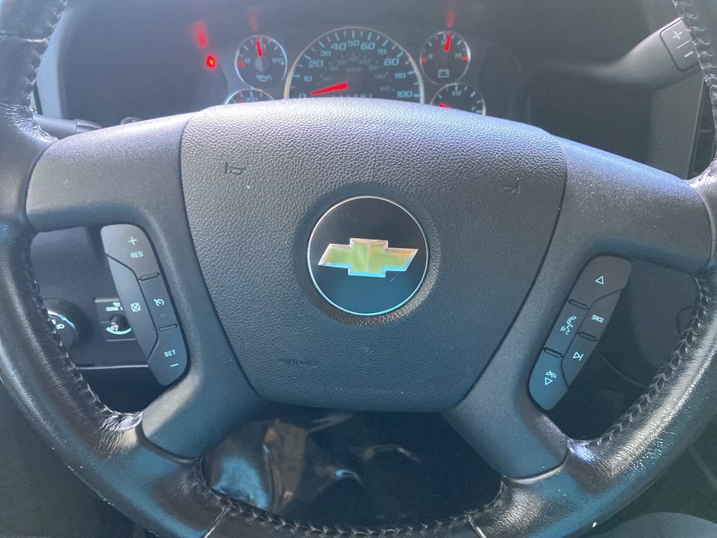 Used 2021 Chevrolet Express 2500 w/ Driver Convenience Package RWD image 29