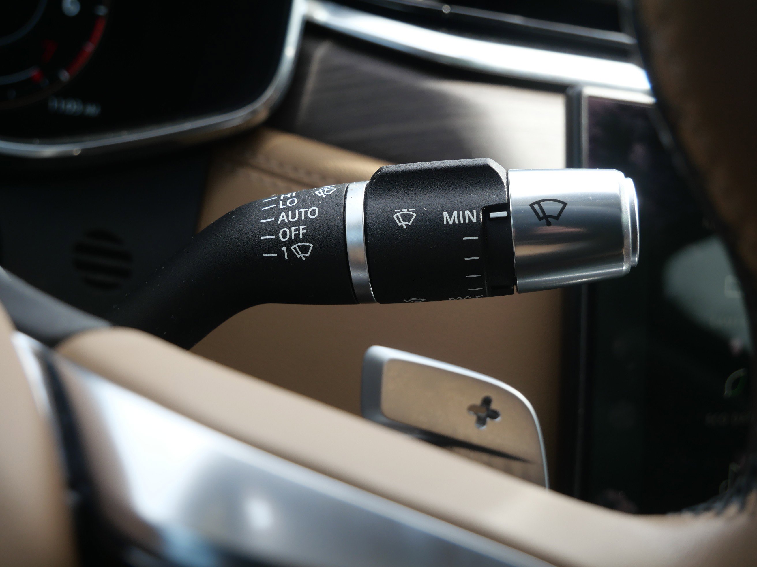 Certified 2021 Jaguar XF SE image 31