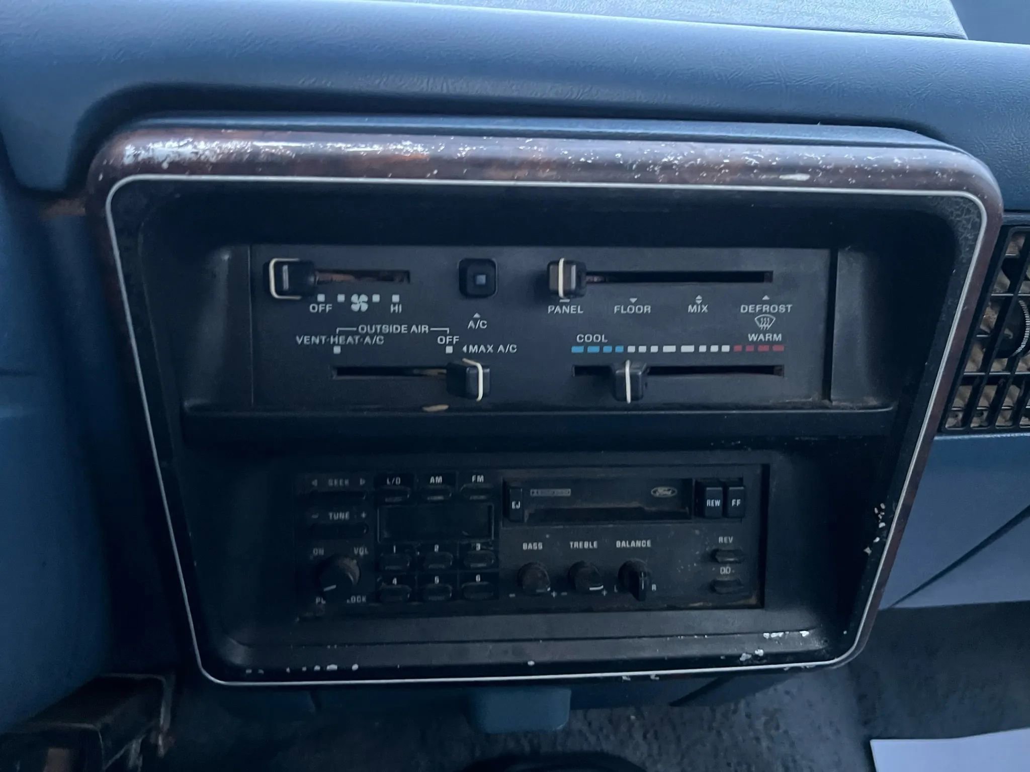 Used 1987 Ford F250 4x4 Regular Cab image 12