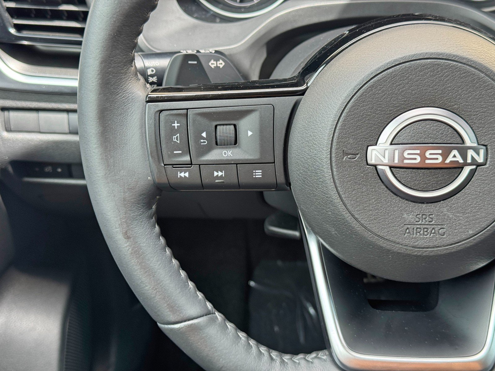 Used 2022 Nissan Rogue SV w/ SV Premium Package FWD image 20