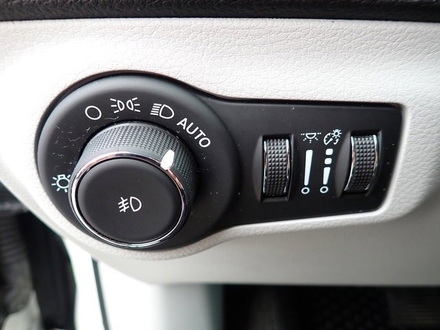 Certified 2019 Jeep Compass Latitude w/ Popular Equipment Group image 20