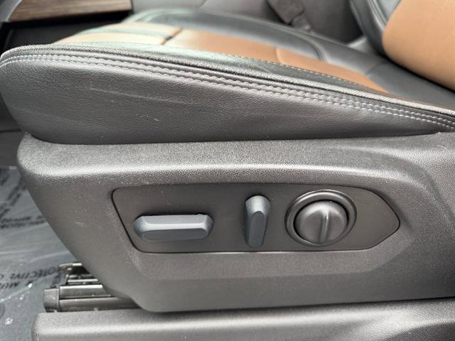 Used 2022 Chevrolet Silverado 3500 High Country image 47